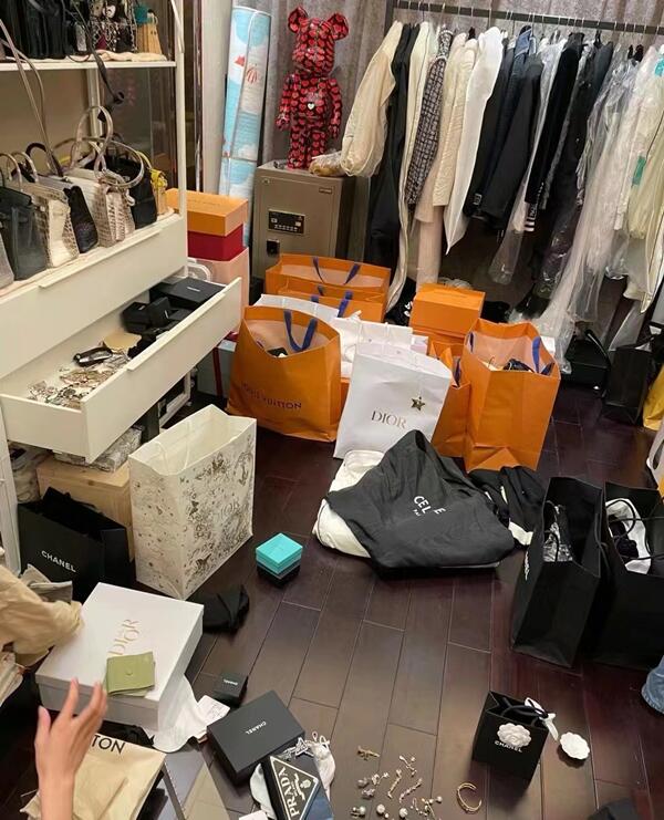 博尔塔拉回收顶奢鞋服
